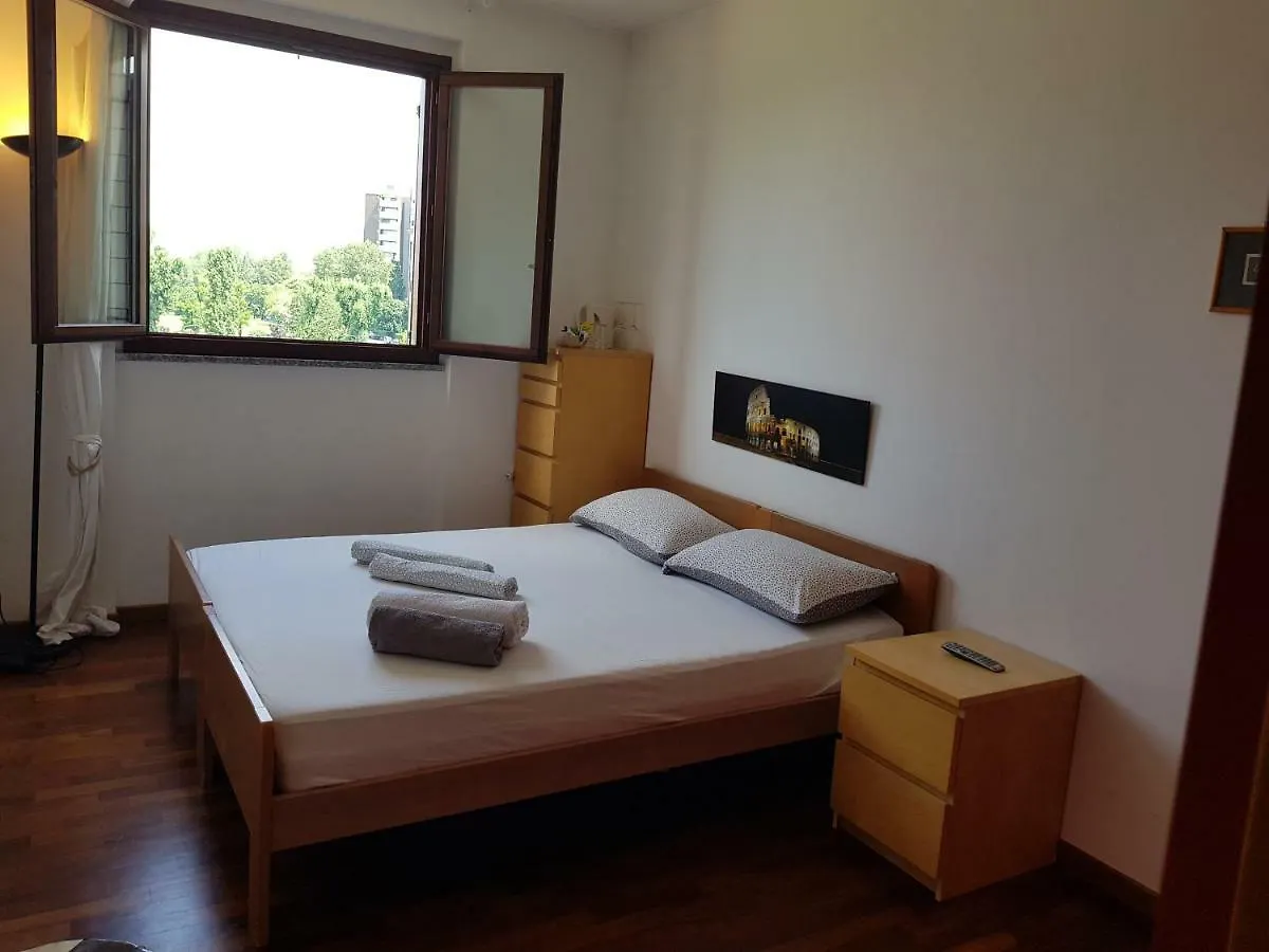 Habitación en casa particular Stanza Feel Good Hotel Milán